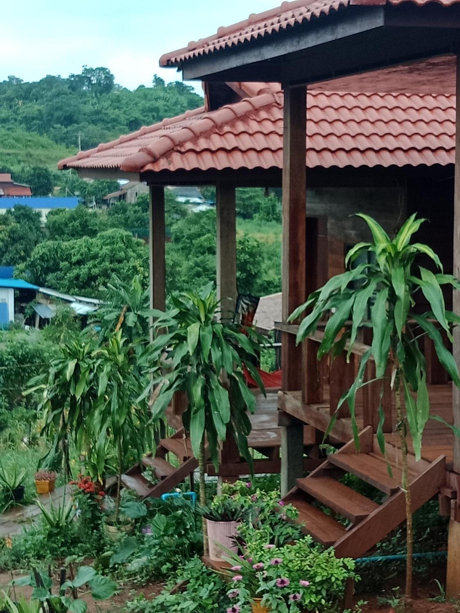 Happy Bungalow & Trekking Banlung Eksteriør bilde