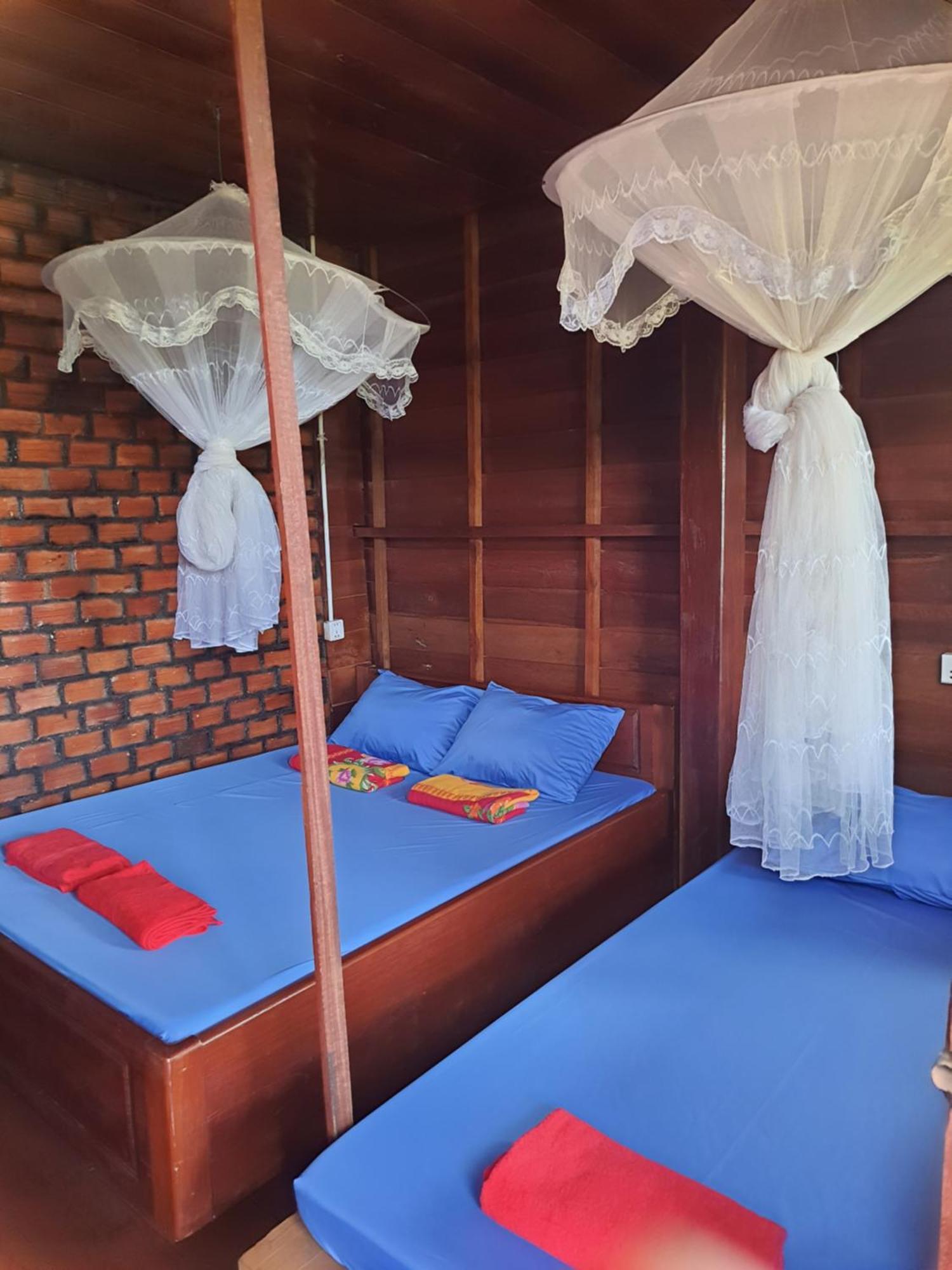 Happy Bungalow & Trekking Banlung Rom bilde